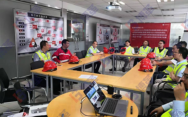 中天科技TPM項目組成員上海考察現場 中天科技TPM項目組成員上海考察現場